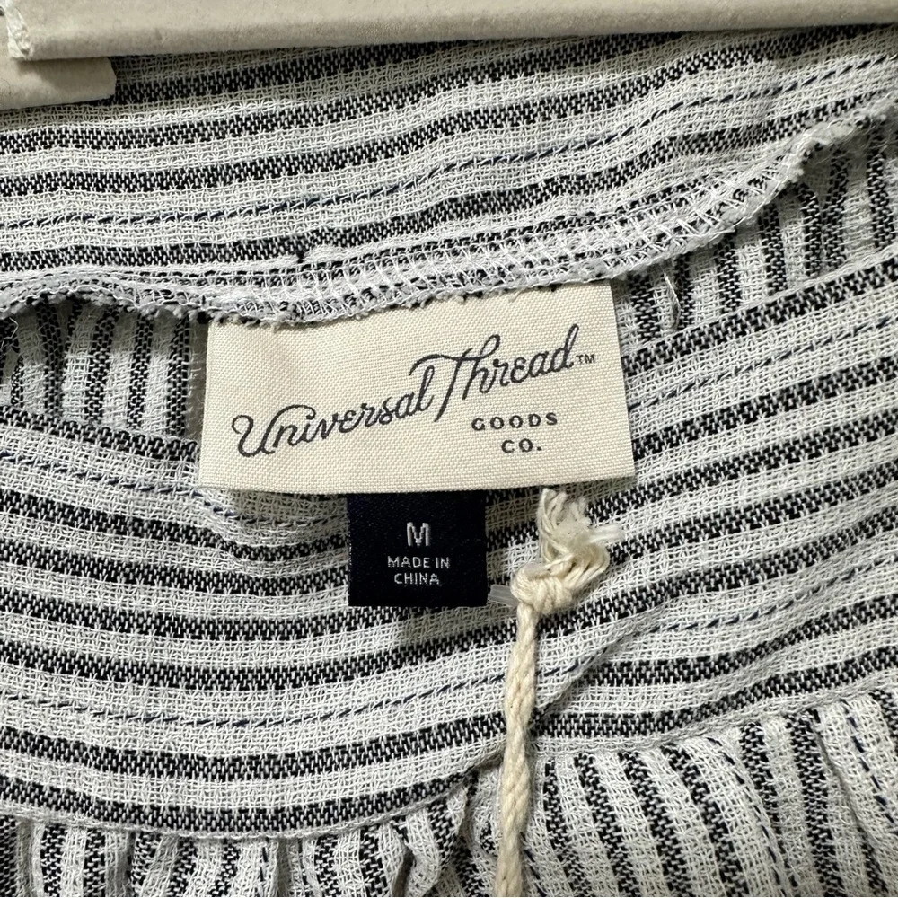 Universal Thread - Picture 2 of 4